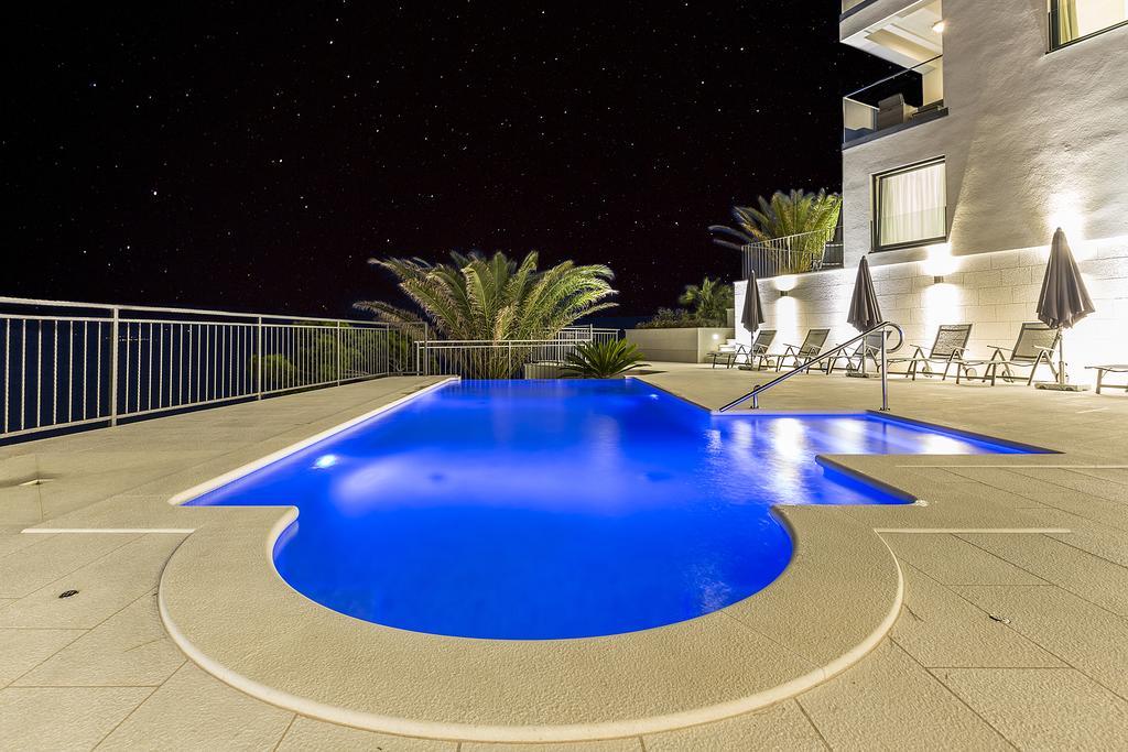 Villa Sky Мимице Екстериор снимка