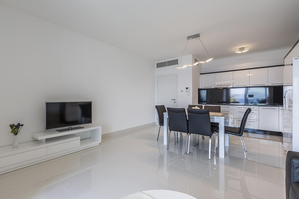 Villa Sky Мимице Екстериор снимка